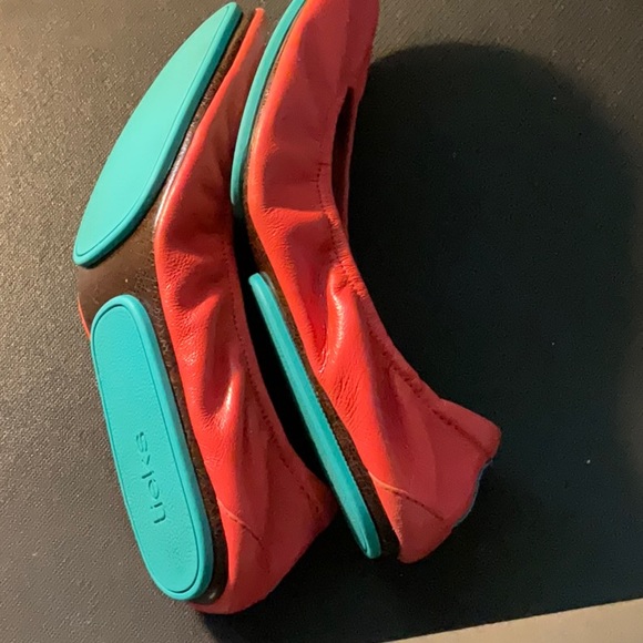 Tieks, size 8. Color Poppy - Picture 2 of 5